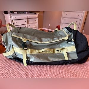 Eagle Creek Rolling Duffle